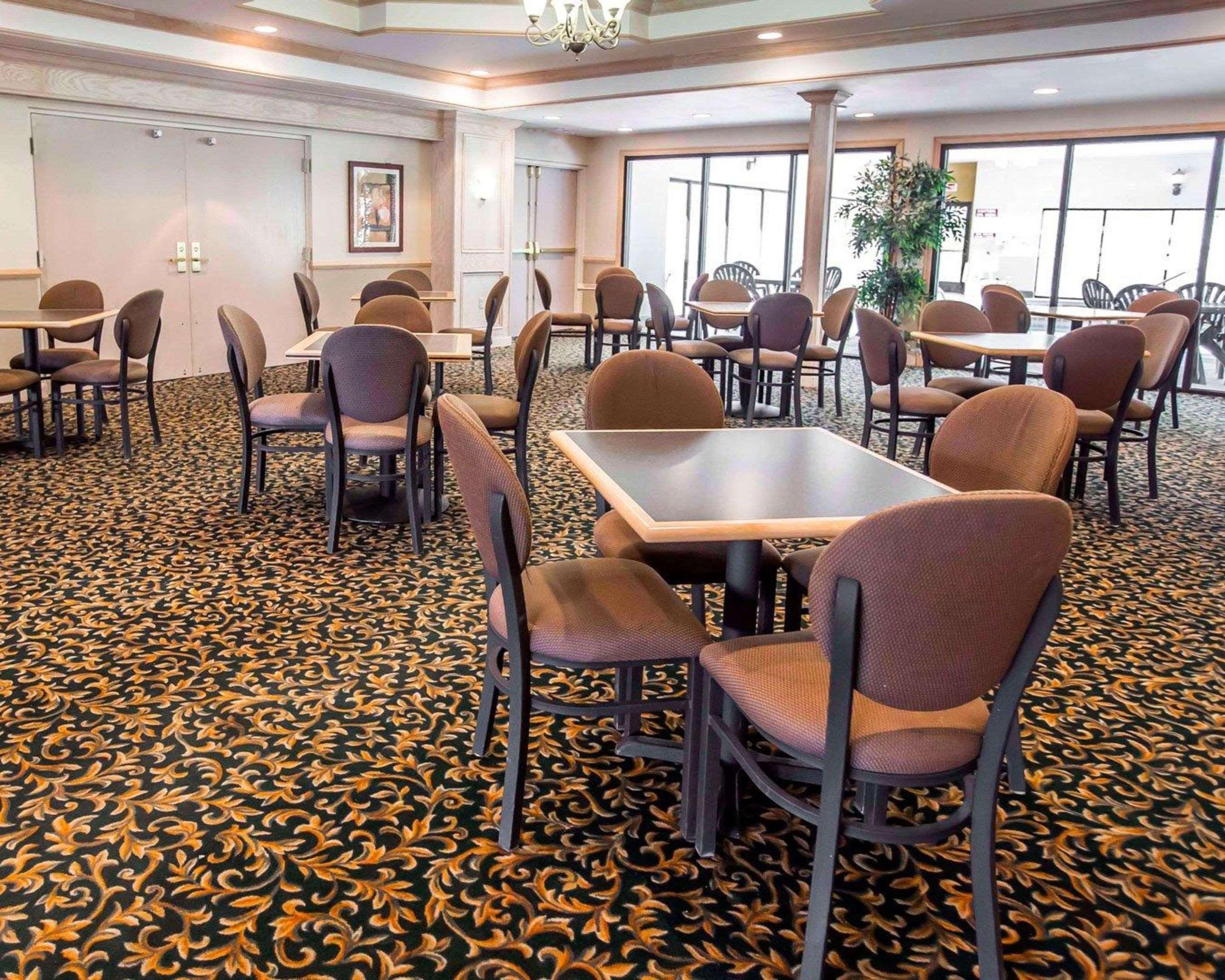 Comfort Suites University Area Notre Dame-South Bend Bagian luar foto