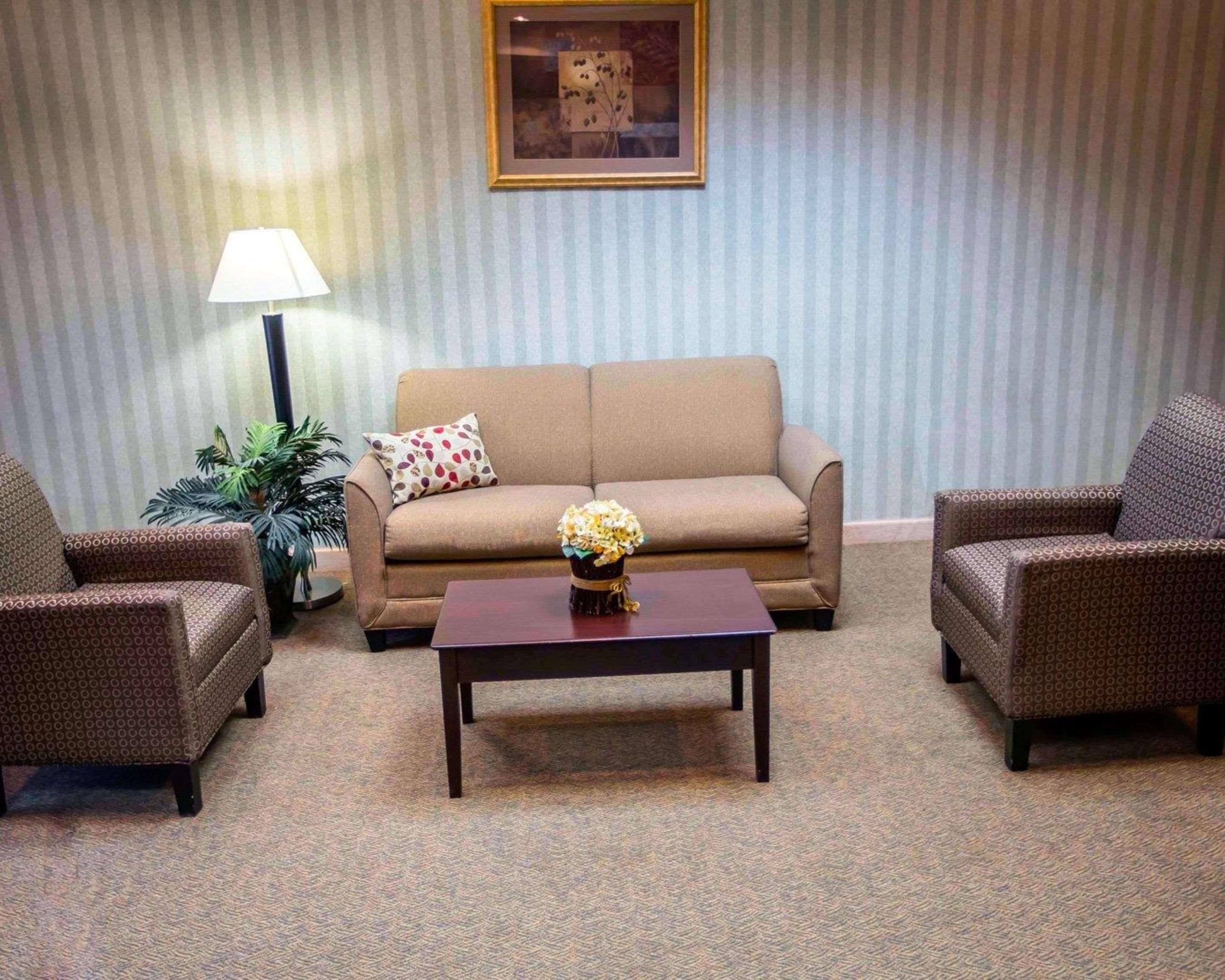 Comfort Suites University Area Notre Dame-South Bend Bagian luar foto
