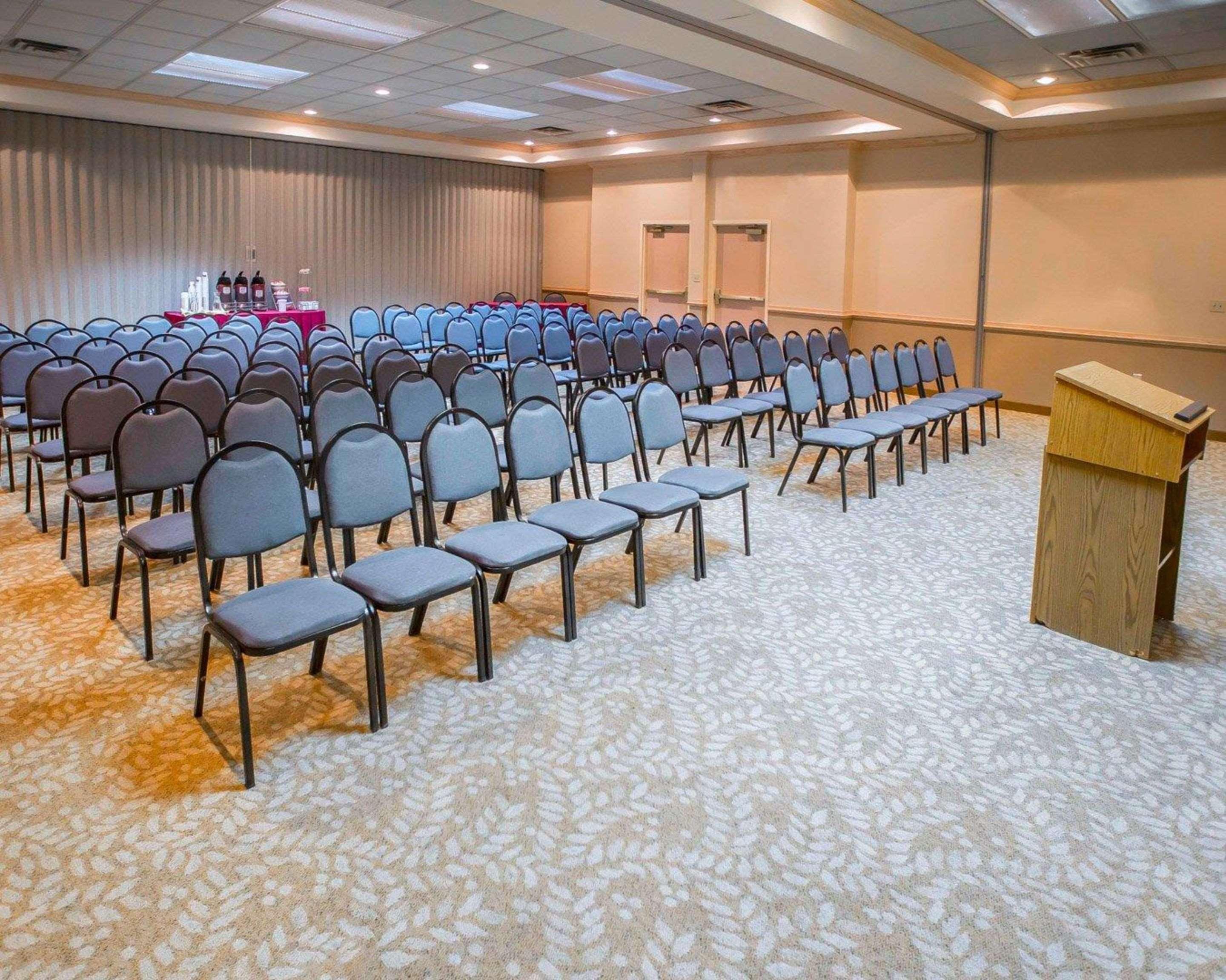 Comfort Suites University Area Notre Dame-South Bend Bagian luar foto