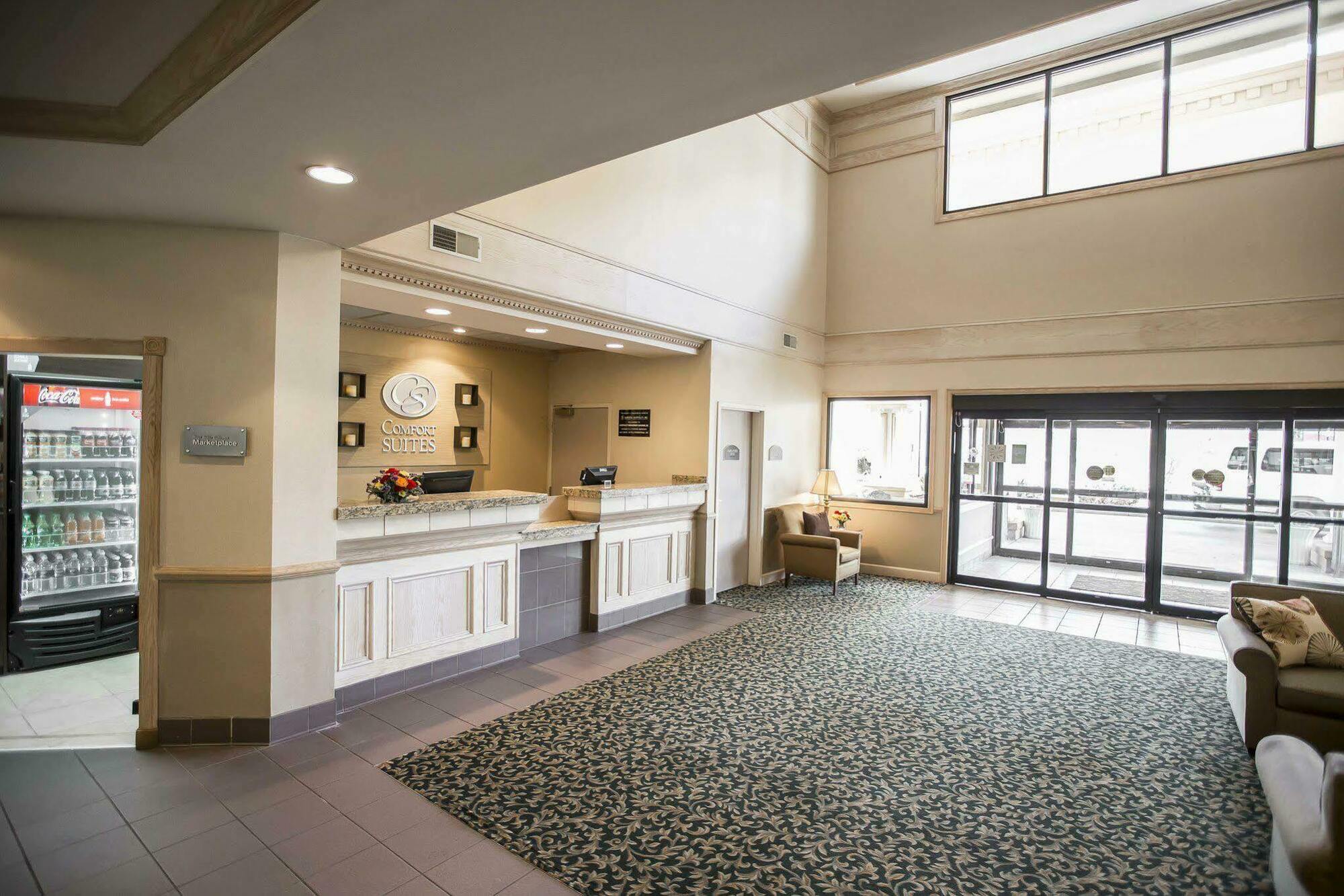 Comfort Suites University Area Notre Dame-South Bend Bagian luar foto