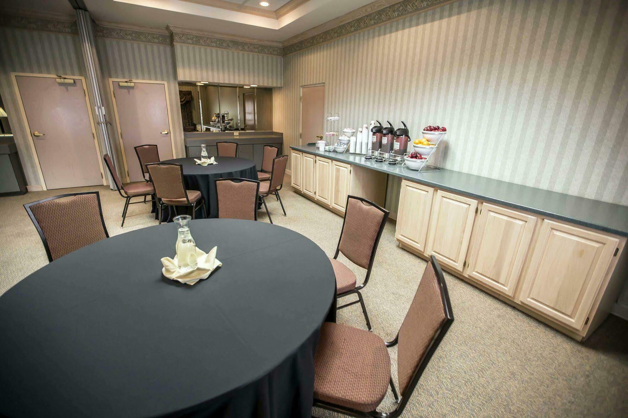 Comfort Suites University Area Notre Dame-South Bend Bagian luar foto